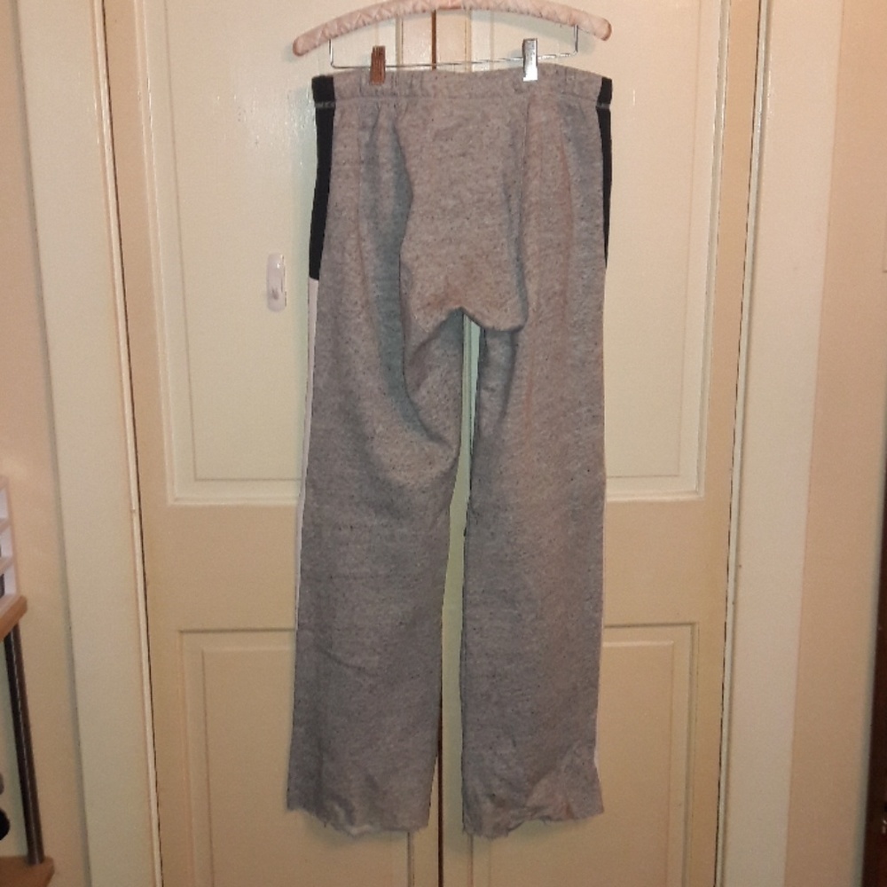 SOLD💗Pink Color Block Sweat Suit💗 - Picture 5 of 7
